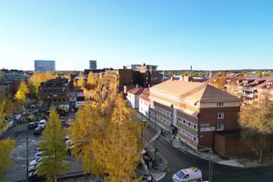 Drönarbild från våningsplanets höjd