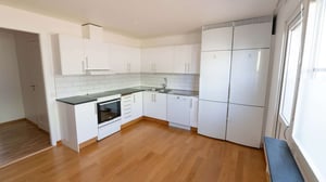 Kök i renoverad lägenhet