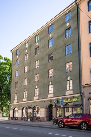 Hyresrättsfastigheter med lokaler i entreplan