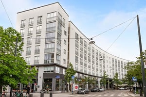 Hyresrättsfastighet med lokaler i entreplan