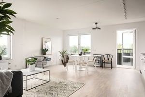 Kök och vardagsrum i lägenhet 051