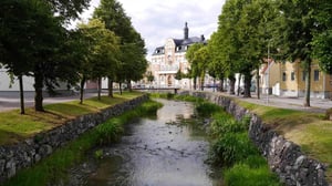 Bonum Brf Brandstationen, vy över kanalen i Söderköping