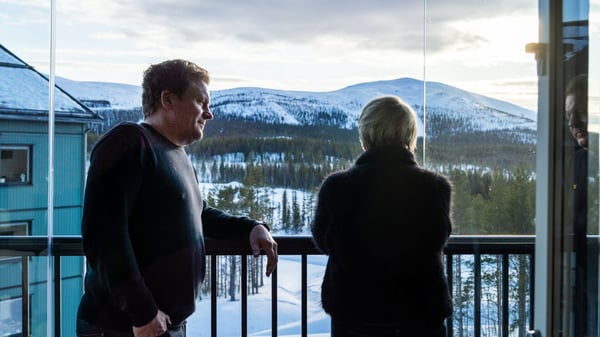 Petra och Mats på balkong