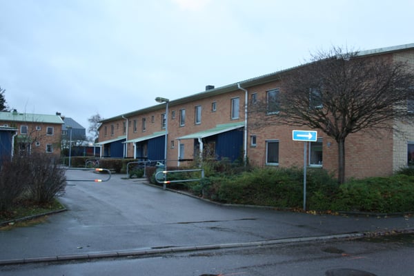 Stinsgården 1-11, Tågvägen 2-4