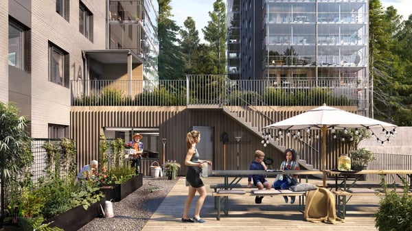 Ljus 4:a med inglasad balkong