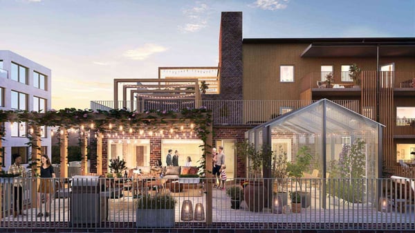 4:a med balkong i solläge