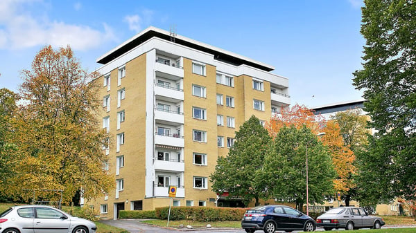 Dalviksringen 2-8