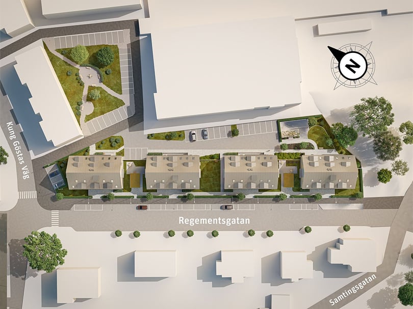 Flygfoto av ett bostadsområde med radhus längs Regementsgatan, omgivna av parkeringsplatser, grönområden och omkringliggande byggnader. Kartnål med kompassros visar väderstreck