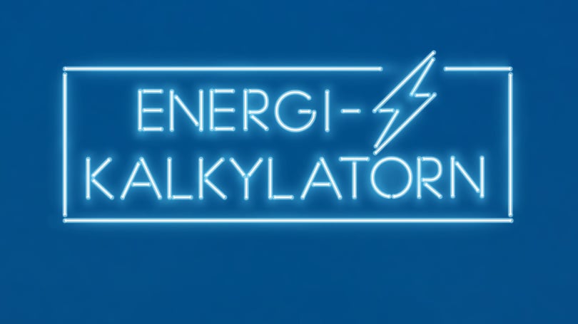 Vit neontext med ordet "Energikalkylatorn" och en blixtsymbol på blå bakgrund