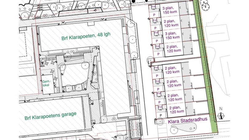 Markplan över Brf Klarapoeten med 48 lägenheter, garage och gemensam lokal. 3 plan och 2 plan lägenheter med angivna bostadsytor