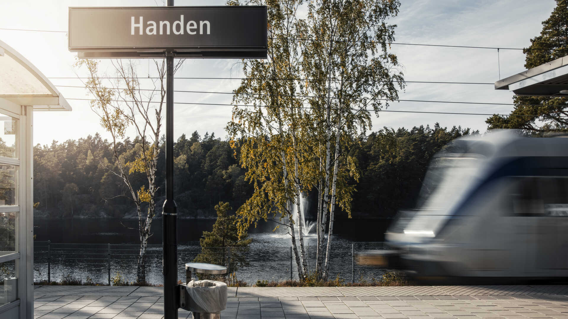 Handen pendeltågsstation