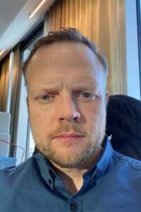 Mikael  Olsson 